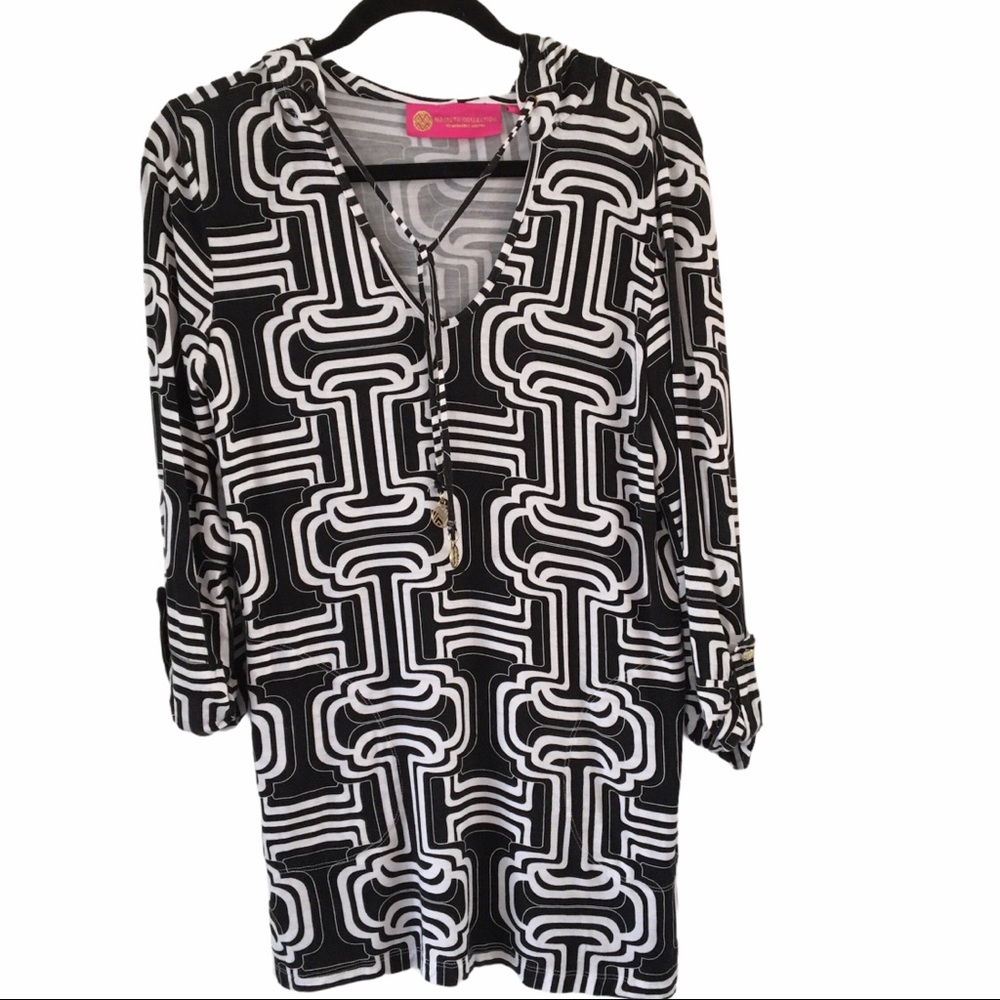 Macbeth Collection Black & White Top Size S